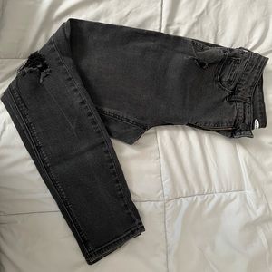 Women’s distressed black jeans from Old Navy